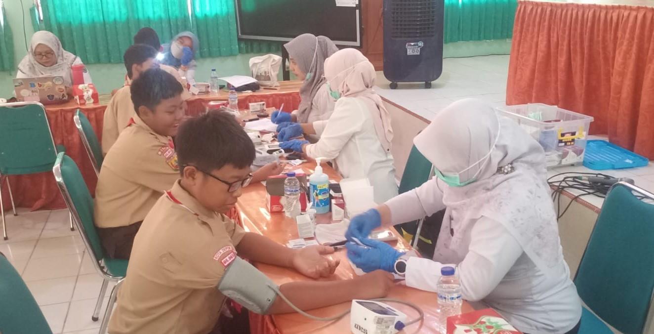 1.315 Siswa SMPN 6 Depok Ikut Cek Kesehatan Gratis, Dinkes Kota Depok Gandeng Puskesmas Cilodong