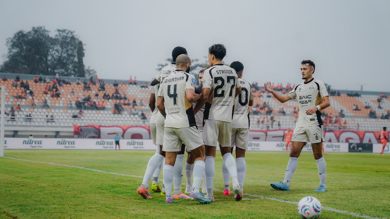 Dewa United Tekuk Borneo FC 3-1, Puncaki Klasemen Super League