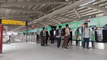 Stasiun LRT Manggarai Mulai Layani Penumpang, Tarif Rp 8 Berlaku 8 Hari