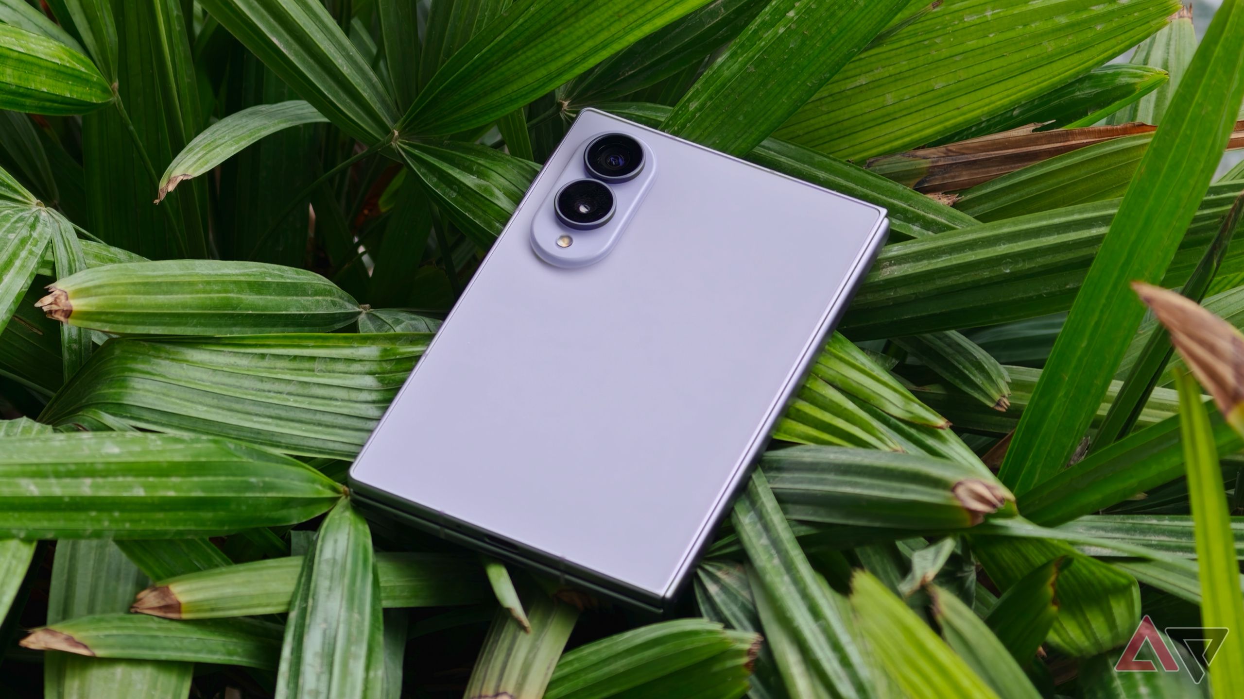 iPhone Duo Meluncur, Galaxy Z Fold 8 di Korea Justru Naik 10%
