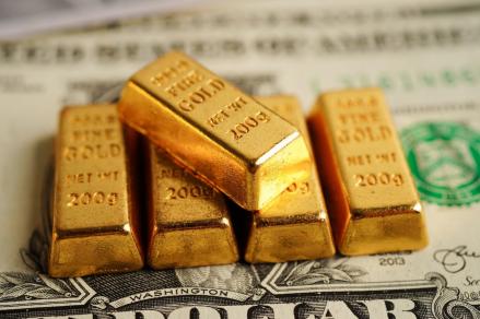 Harga Emas Dunia Jatuh 0,70 Persen ke USD4.263 Usai The Fed Naikkan Suku Bunga