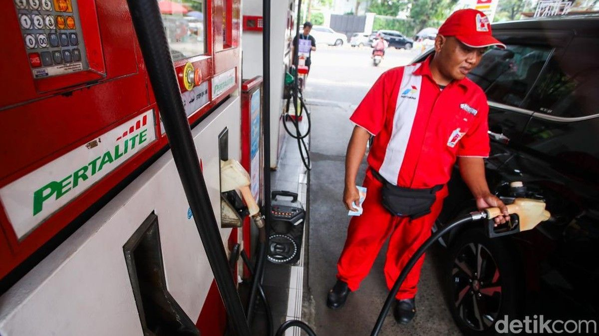 Pemerintah Godok Aturan Larangan Orang Kaya Pakai Pertalite 2026