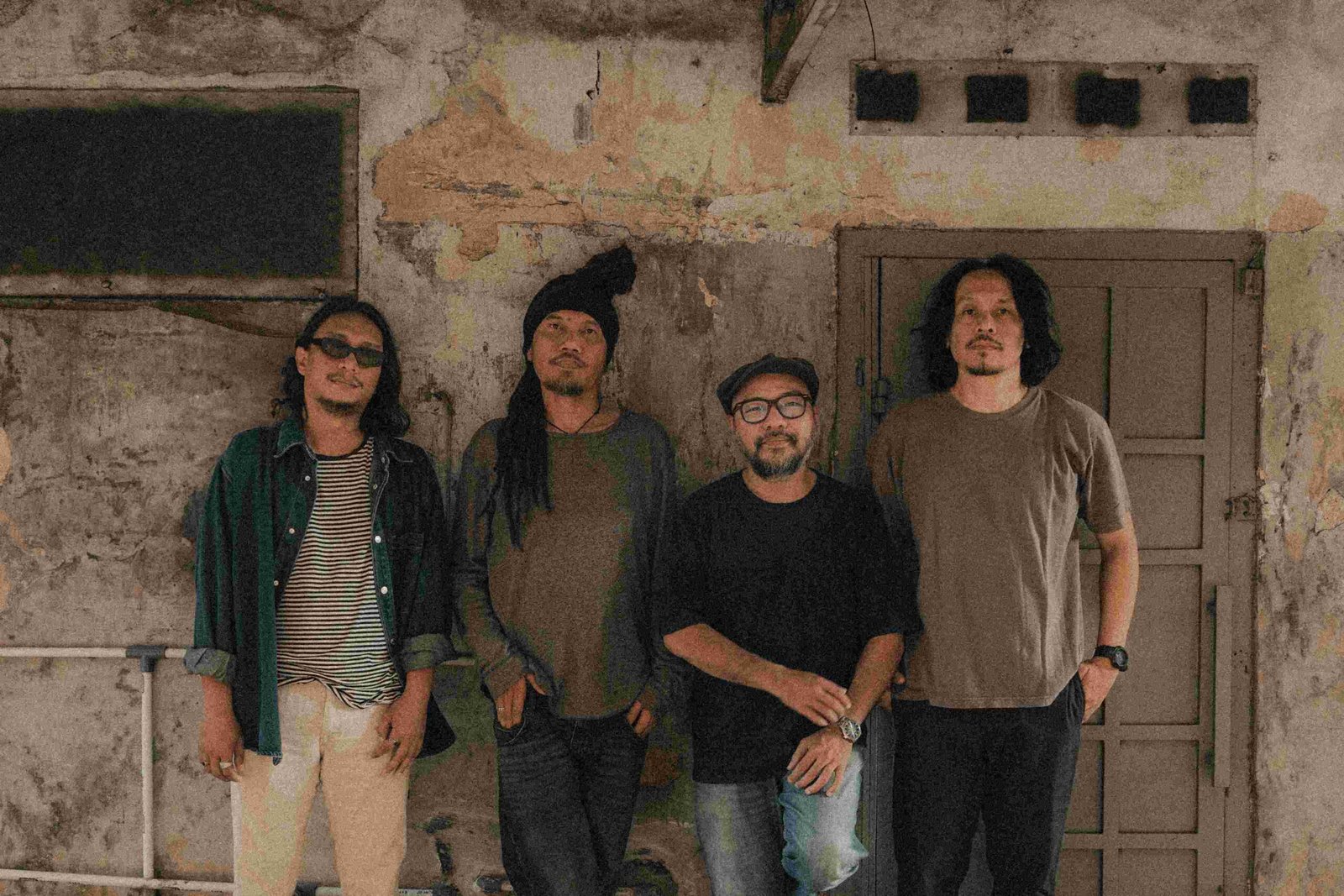 Dialog Dini Hari Rilis Album 