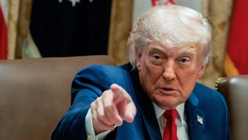 Trump Desak The Fed Pangkas Suku Bunga ke 1 Persen, Singgung Defisit Dagang AS