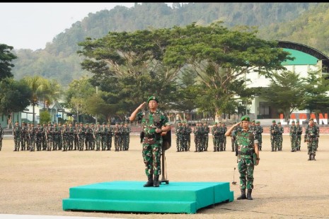 Danrem 142/Tatag Pimpin Upacara 17 September di Makorem Mamuju, Bacakan Amanat Pangdam XXIII