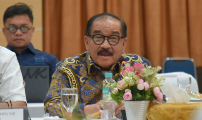 Anggota DPR M. Shadiq Pasadigoe Desak Pemerintah Perkuat Penanganan Karhutla di Sumbar