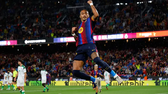 Raphinha Samai Rekor Messi dengan 9 Gol dalam 6 Laga La Liga
