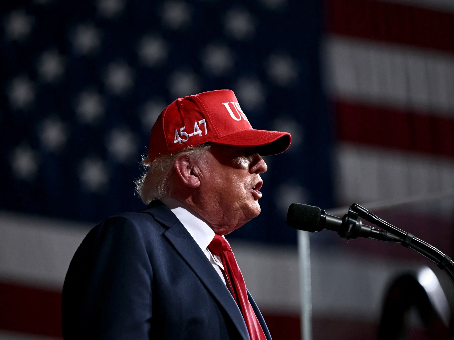 Trump Klaim Sudah Bicara Langsung dengan Iran, Teheran Bantah Ada Negosiasi