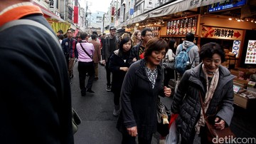 Turis China ke Jepang Anjlok 59 Persen, Kunjungan Agustus Turun 9,6 Persen