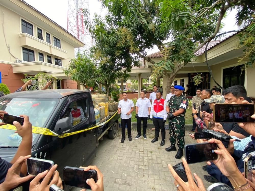 Polda Kaltim Sita 3 Ton BBM Subsidi di Kukar dan Kutim, Dua Tersangka Ditahan