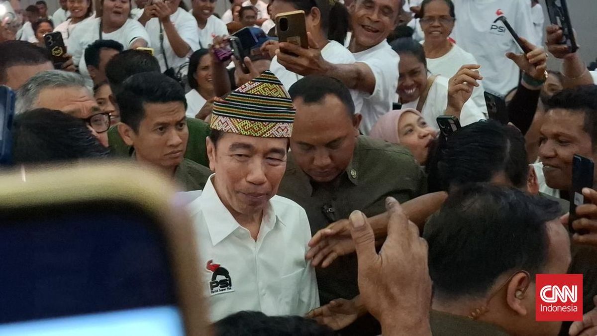 Jokowi Terbang ke Maumere, Temui Korban Gempa Sikka yang Tewaskan Puluhan Warga