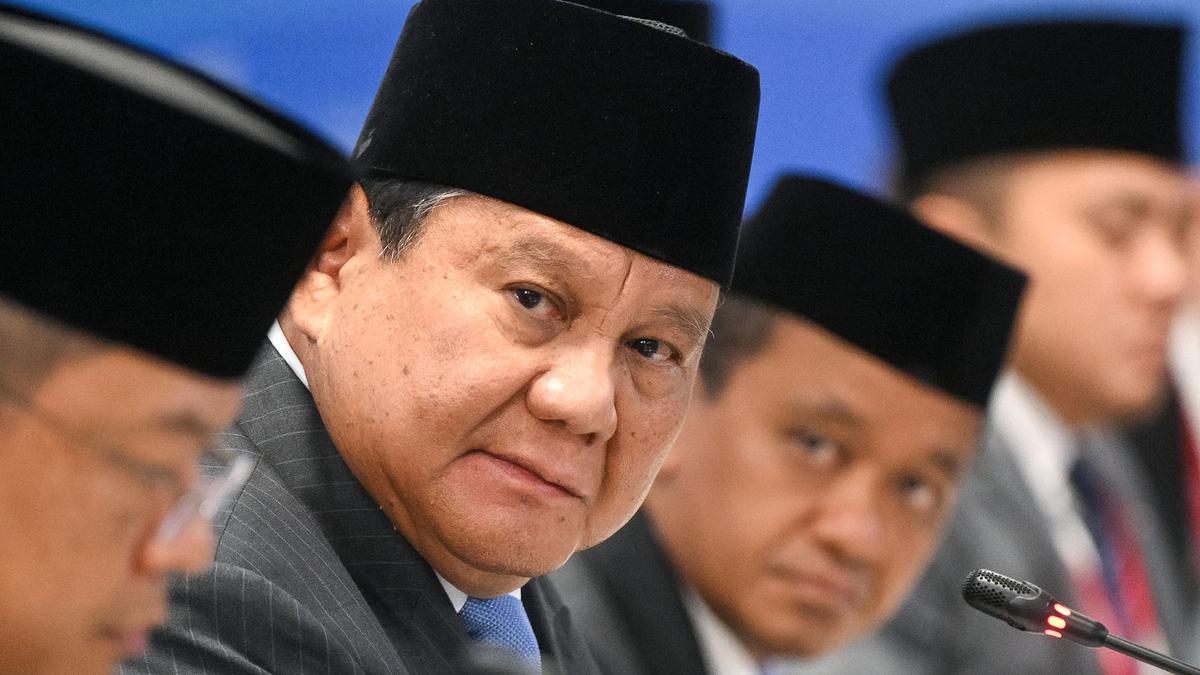 Prabowo Perintahkan Cabut Izin Korporasi Pembakar Hutan, Kapolri Diminta All Out Selidiki Unsur Pidana