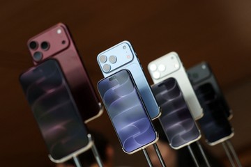 iPhone 18 Pro Resmi Dijual di China, Warga Beijing Antre Sejak Pagi