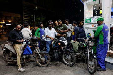 Subsidi BBM Pakistan 2026 Berlaku, Kendaraan Kecil Dapat Rp100 per Liter