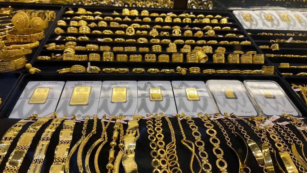 Harga Emas Perhiasan di Banda Aceh Turun Rp50.000 Jadi Rp7,5 Juta per Mayam
