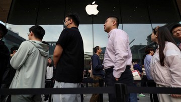 Antrean iPhone 18 Pro Mengular di Apple Store Beijing Saat Hari Peluncuran