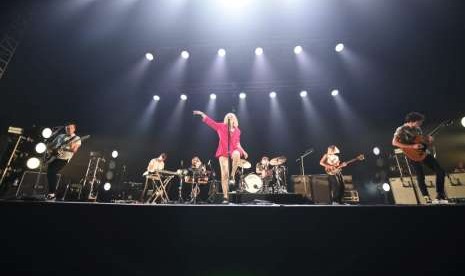 Hayley Williams Putar Lagu Macklemore dan Finneas di Konser Usai Pencoretan Tur Ed Sheeran