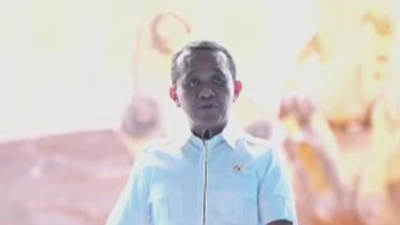 Bahlil Minta Pemilik Mobil Mewah Tak Pakai BBM Subsidi, Regulasi Masih Dikaji