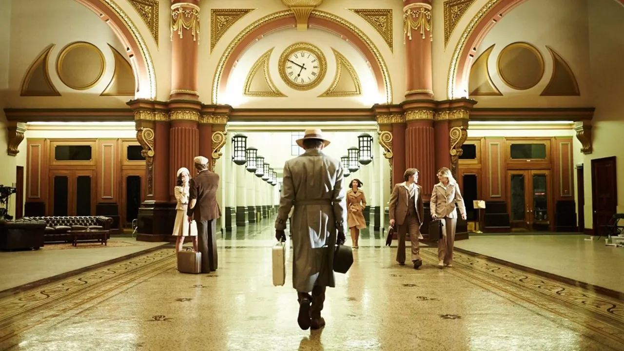 9 Film Identitas Ganda: Dari The Tourist sampai Secretly, Greatly