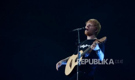 Paloma Faith Kritik Sikap Apolitis Ed Sheeran dan Dukungan ke Palestina