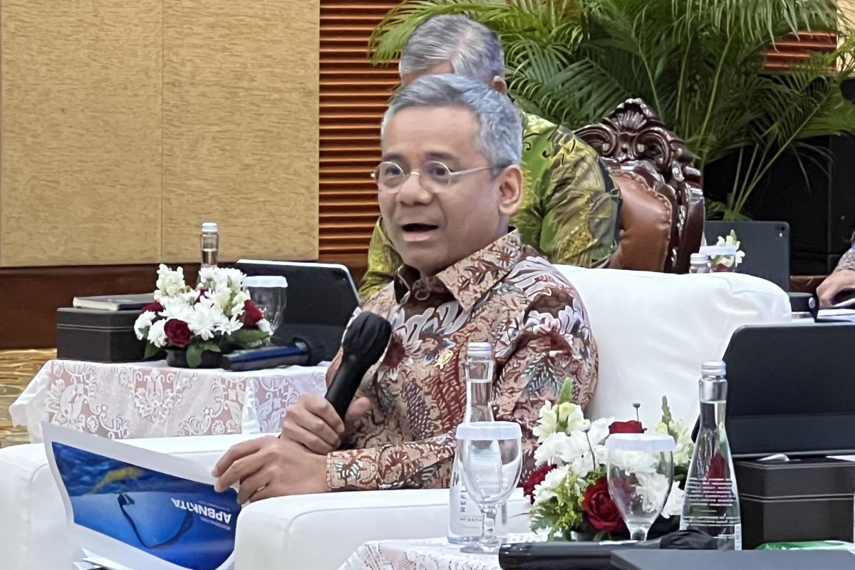 Pemerintah Bayar Rp331,4 T ke Pertamina dan PLN, Naik Rp100 T