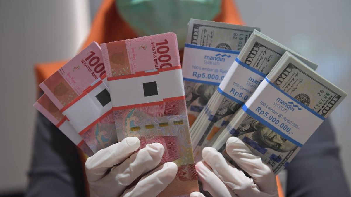 Rupiah Menguat ke Rp17.729 per Dolar AS, Ditopang Turunnya Harga Minyak