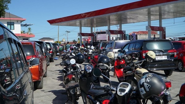 Pertamina dan Pemprov Bengkulu Pastikan Stok BBM Aman, Antrean Panjang di SPBU Dipicu Lonjakan Kendaraan