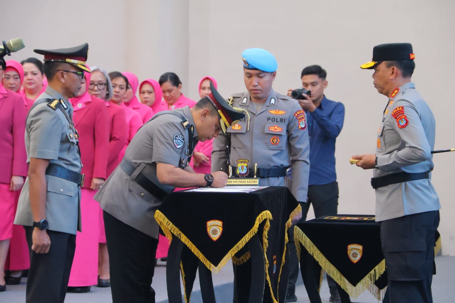 Kapolda Kaltara Pimpin Sertijab Irwasda dan Kabid TIK, Kombes Kus Subiyantoro dan Kombes Reza Pahlevi Dilantik