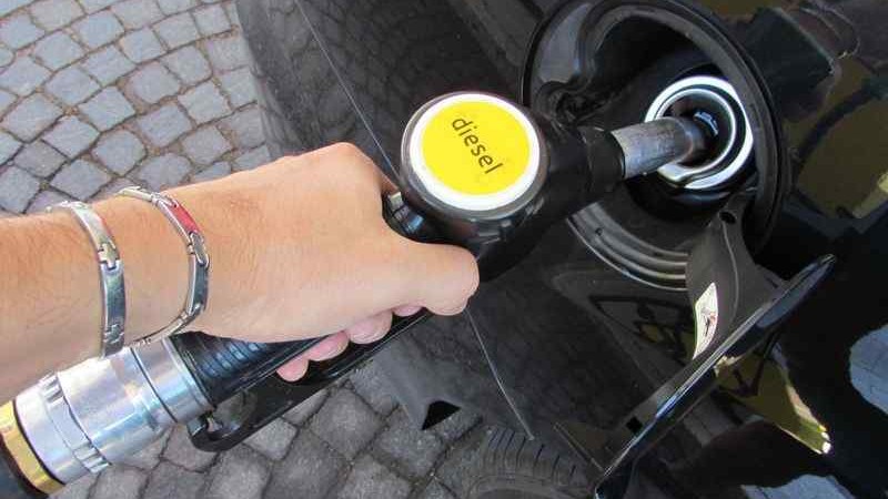 Kpler: Harga Minyak Naik US$30 per Barel, Diesel Krisis Pasokan