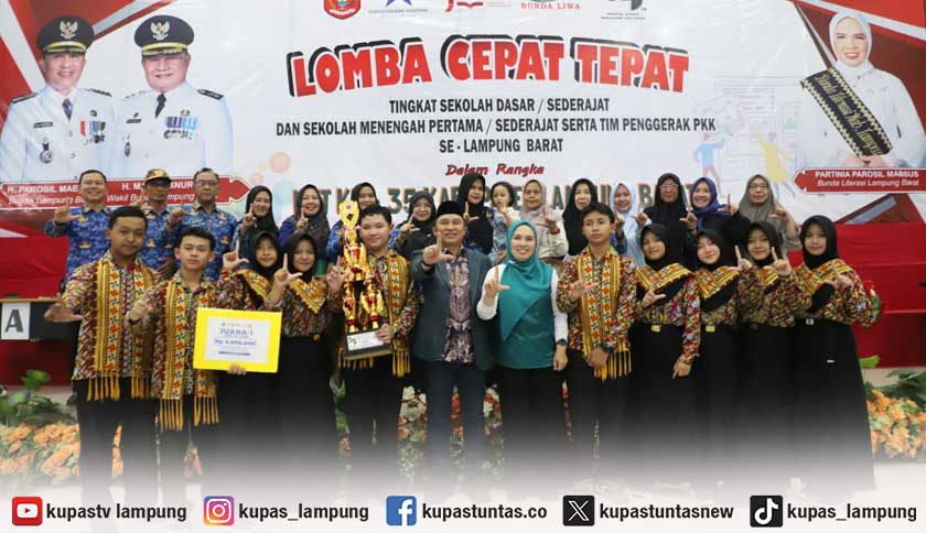 SMPN Sekuting Terpadu Balik Bukit Juara 1 LCT SMP Lampung Barat, Bupati Parosil Serahkan Trofi