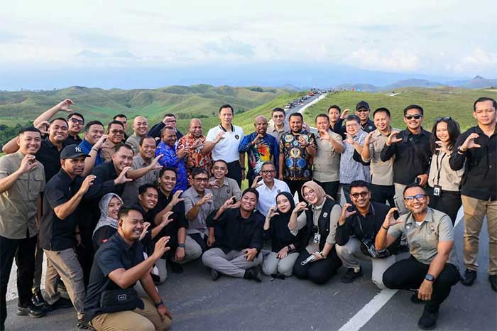 AHY Tiba di Jayapura, Rapat Koordinasi 6 Provinsi Papua Bahas Infrastruktur dan Konektivitas