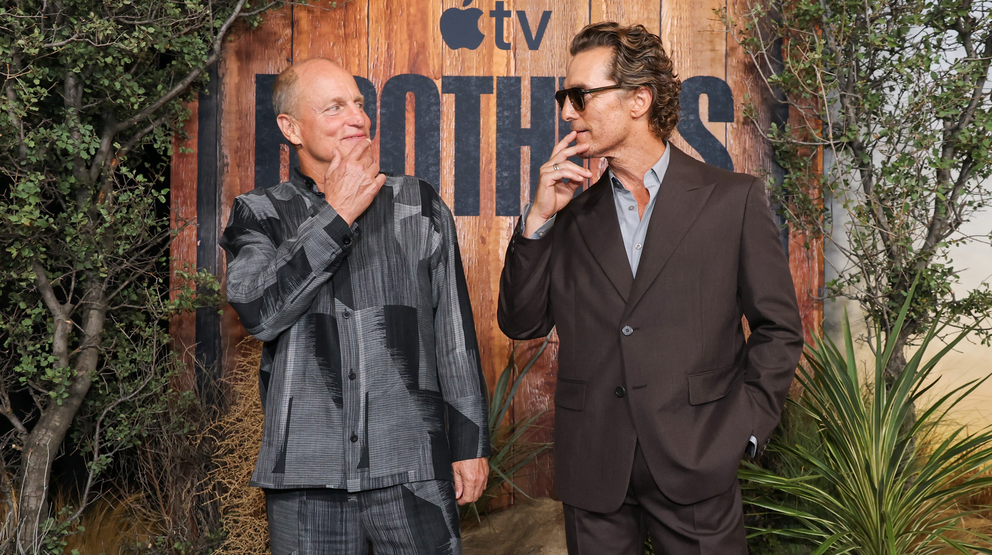 Matthew McConaughey Menolak Tes DNA meski Woody Harrelson Mendesak