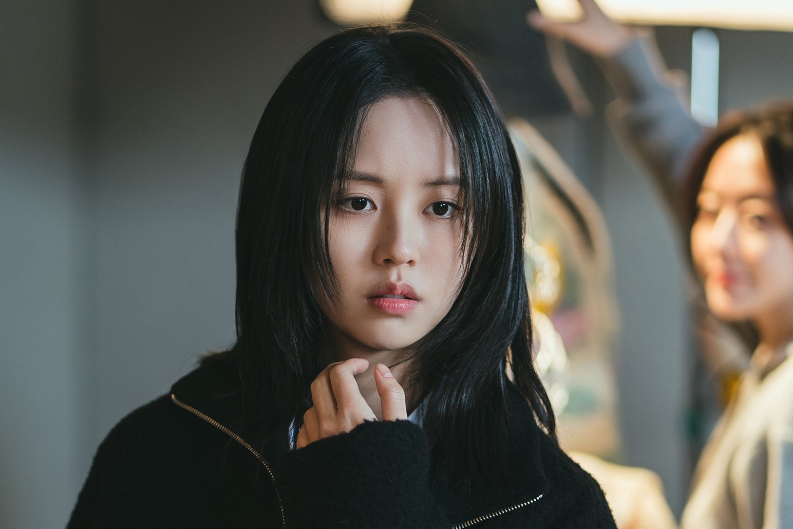 Kim So Hyun Hadapi Krisis Jelang Wisuda di Drama Between Steps