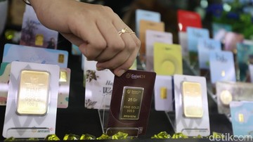 Pegadaian: Masyarakat Indonesia Beli Emas Saat Harga Naik karena FOMO