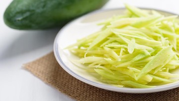 5 Buah Lokal untuk Diburu Saat Liburan, dari Mangga Udang hingga Stroberi