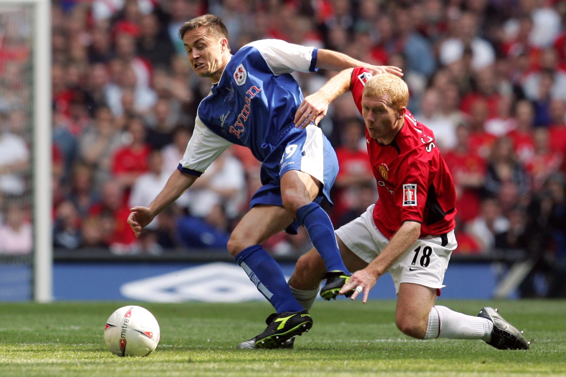 Theo Paphitis Ungkap Rahasia Rekrut Dennis Wise ke Millwall Tanpa Sepengetahuan Pelatih