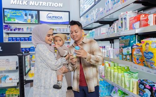 Kimia Farma Gandeng BRIN Hilirisasi Riset Farmasi, Bidik Tekan Impor API