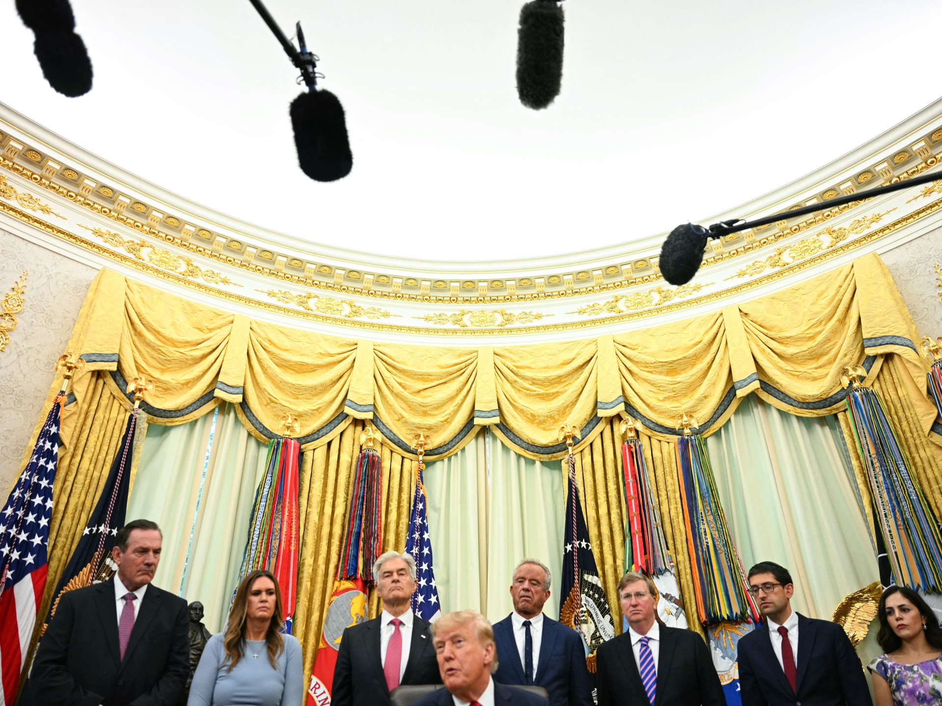 Trump Teken UU Sanksi Rusia dan Iran, Tarif hingga 100 Persen Mengancam