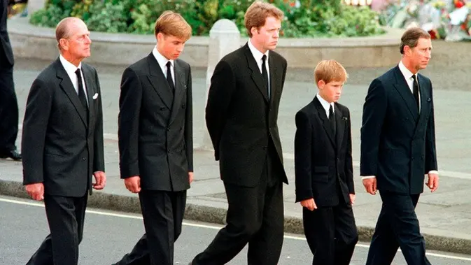Istana Buckingham Bantah Klaim Charles Spencer soal Raja Charles III