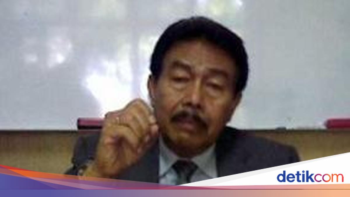 Mantan Gubernur Jawa Barat Danny Setiawan Meninggal Dunia di Usia 81 Tahun