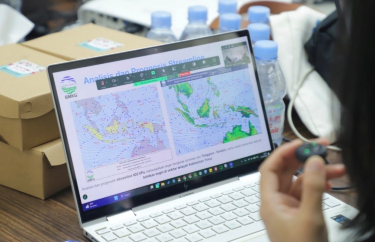134 Titik Panas Karhutla Kaltim, Kabut Asap Ganggu Penerbangan hingga Sekolah Daring di Kukar