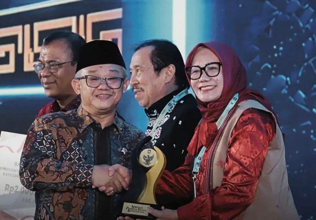 Pemkab Sumbawa Barat Raih Dua Penghargaan Kemendagri, Kantongi Insentif Fiskal Rp 2,5 Miliar