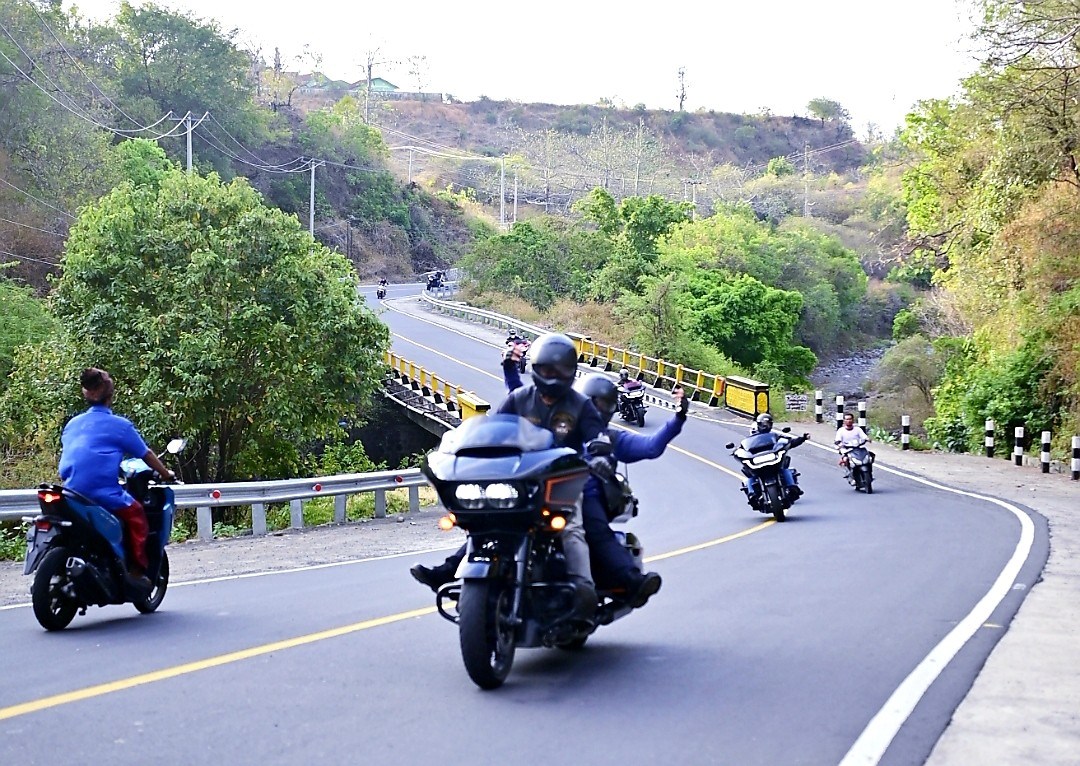 Komunitas Big Bike Lombok Rayakan HUT ke-2, Dua Hari Touring Mataram–Sembalun dan Santuni 10 Anak Yatim