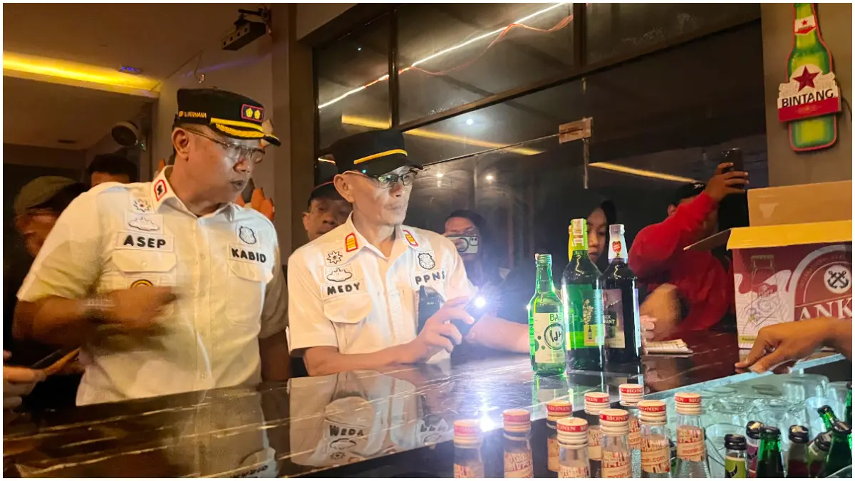 Satpol PP Kota Bogor Sita 28 Botol Miras di 4 Tempat Hiburan, 2 di Antaranya Pernah Ditindak