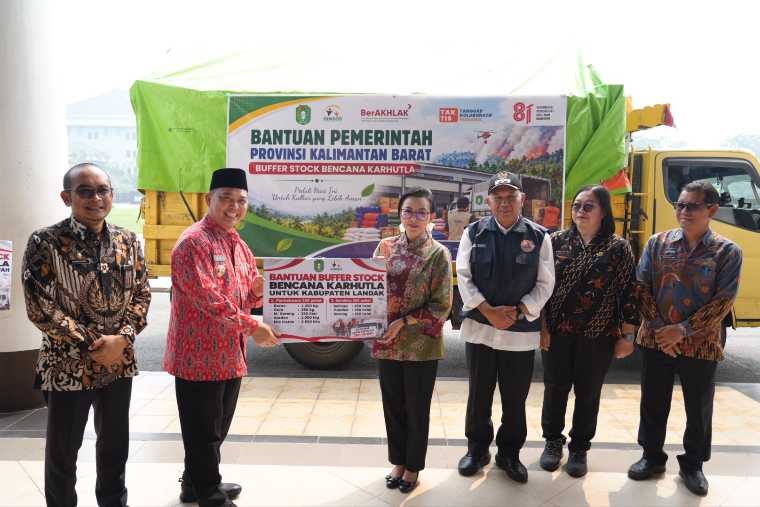 Pemprov Kalbar Salurkan Logistik ke Mempawah, Landak, Sekadau, dan Sanggau, Tiap Kabupaten Dapat 250 Paket Permakanan dan Sandang