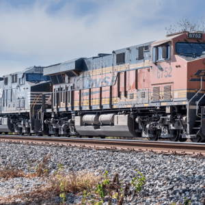 BNSF: Kontainer Kereta Los Angeles-Chicago Terbakar Saat Dibobol