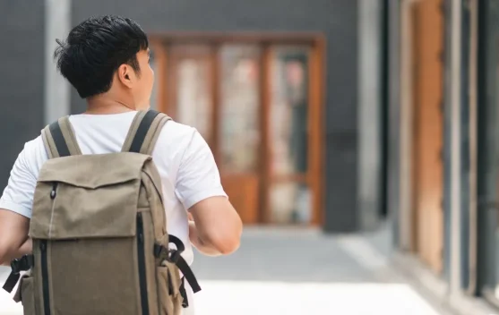 Berat Tas Ransel Anak: Batas Aman dan Bahayanya jika Berlebih