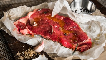 Stop Marinasi Daging Sapi Asal-asalan, Ikuti 7 Aturan Ini