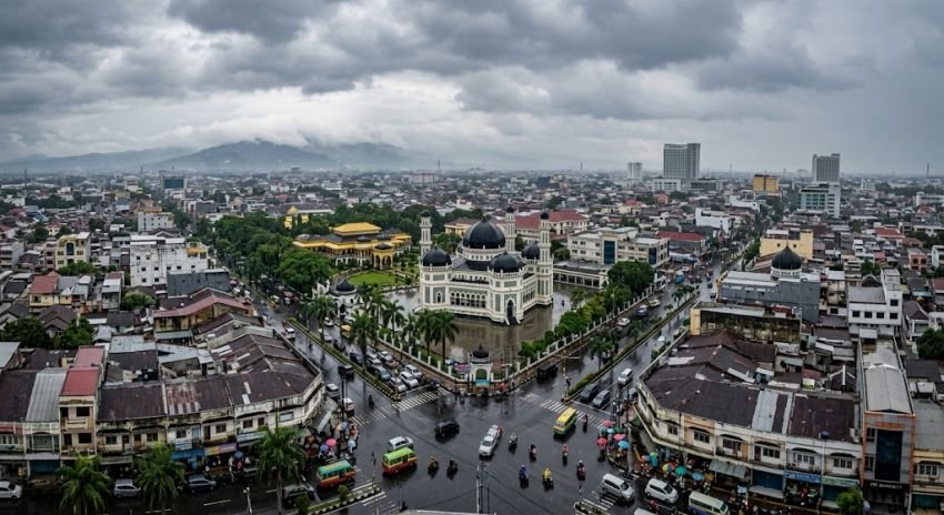 Cuaca Sumut Sabtu 19 September 2026: Hujan Ringan di 20 Kabupaten, Nias Waspada Hujan Sedang dan Humbang Hasundutan Hujan Petir