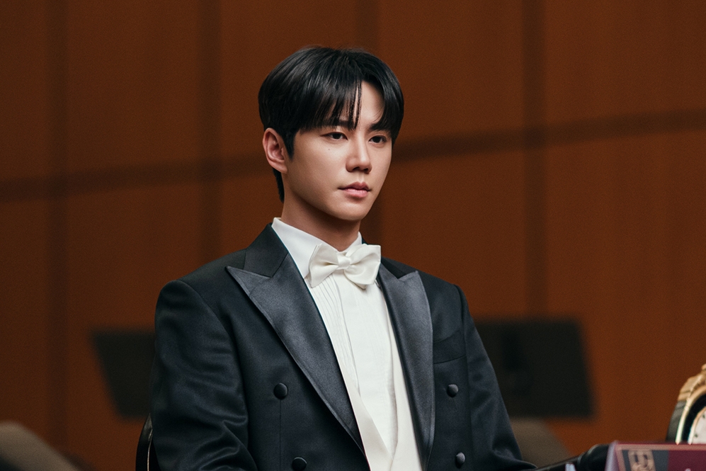 Lee Jun Young Kembali di Four Hands, Two Sonatas Usai 9 Tahun Hilang